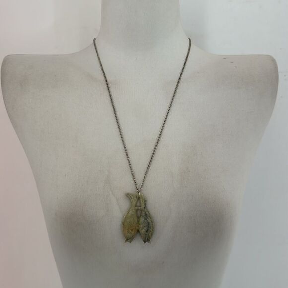 Vintage Carved Celadon Green Jade Pisces Zodiac Pair Fish Necklace - Picture 1 of 5